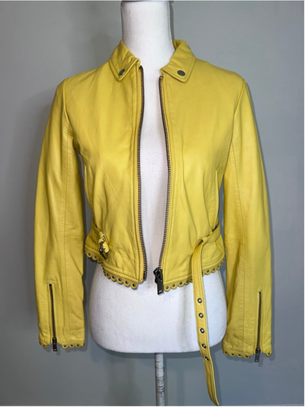 DOMA Yellow Lamb Leather Scalloped Cropped Jacket S